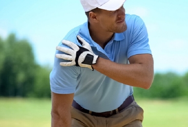 Chấn thương vai - Nguyên nhân và cách điều trị khi chơi golf